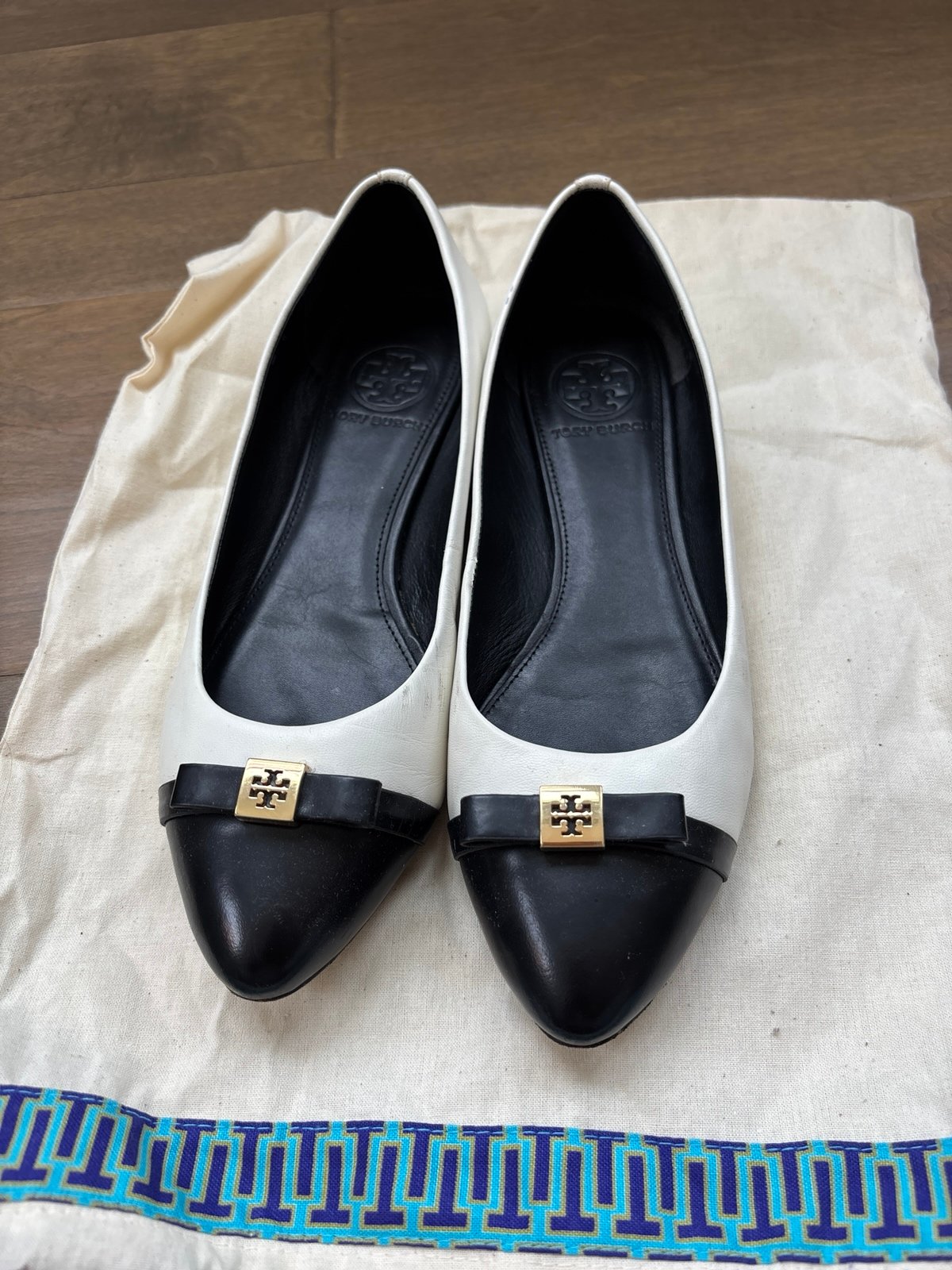 Tory Burch Pointed Toe Cap Toe Ballet Flats - Hugo size7