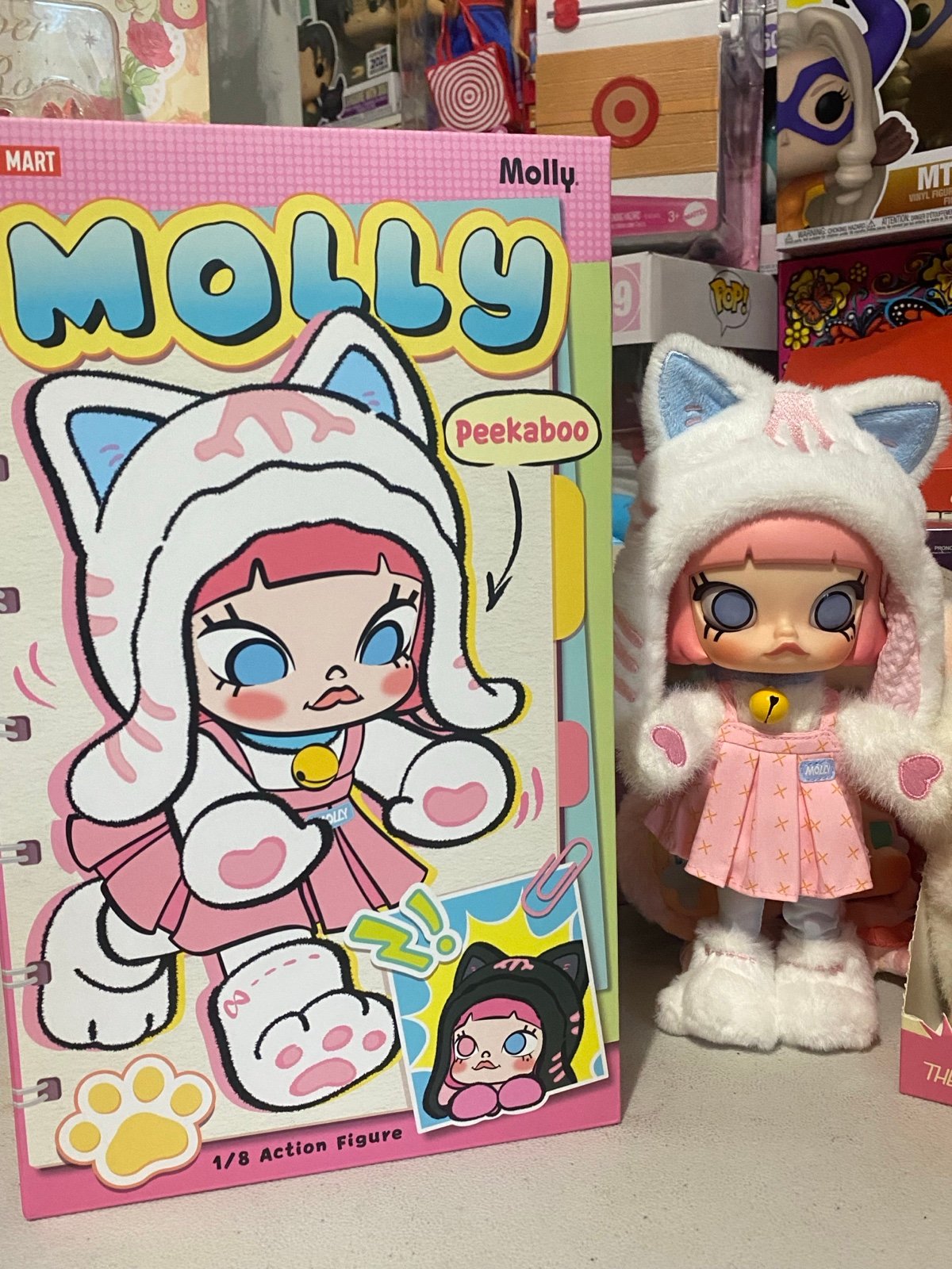 MOLLY Peekaboo 1/8 Action Figure - POP MART (United States)