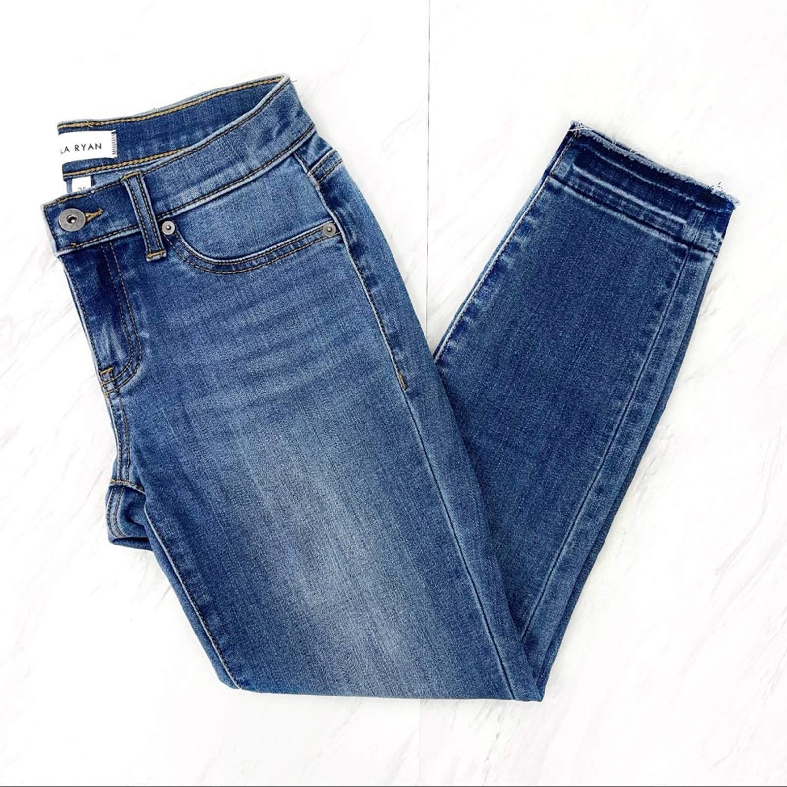 Lila Ryan- Castro Crop Jeans Size 25.