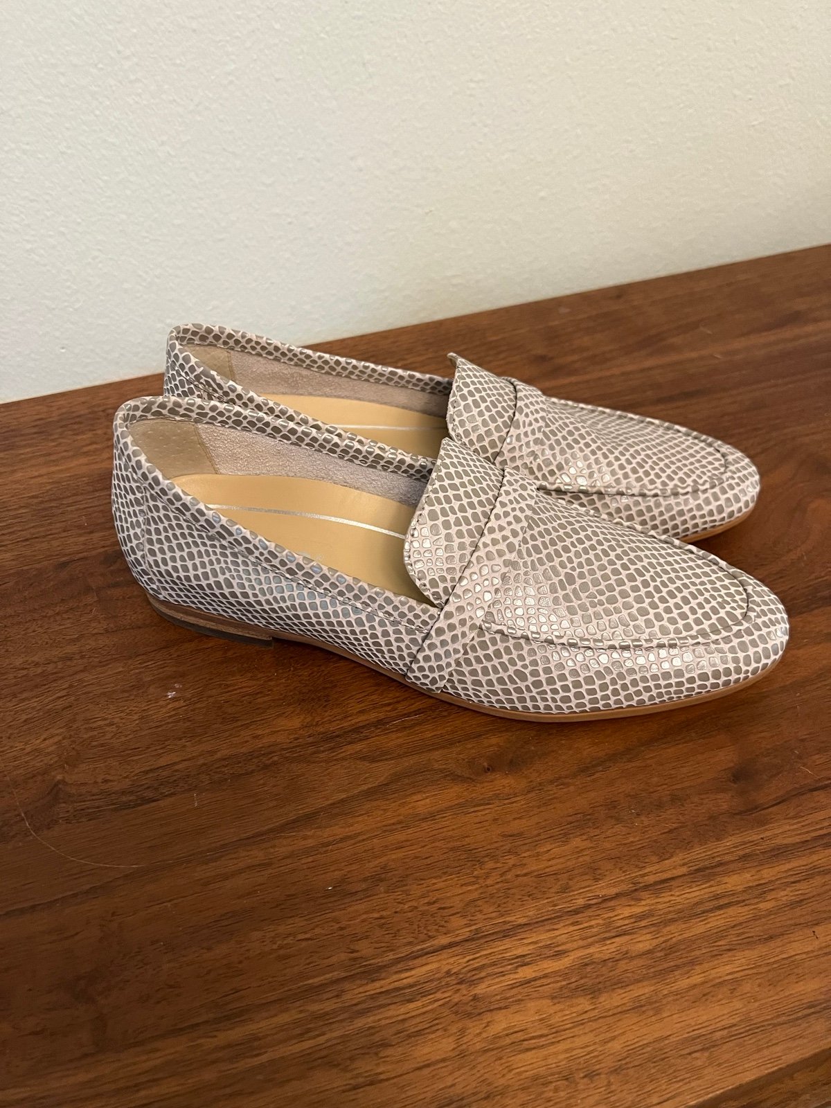 Vionic Zana Lizard Leint Loafers