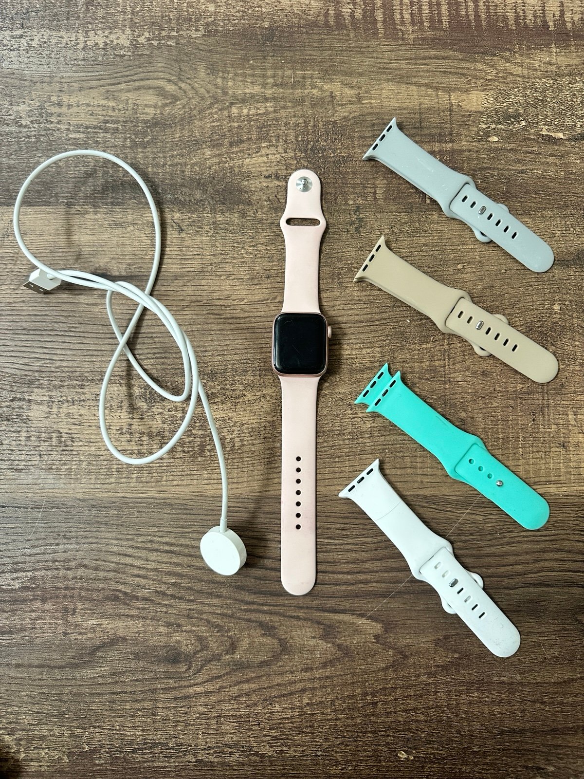 Apple Watch Series 6 - 40mm - Works - Extra Watchbands - Rose Gold