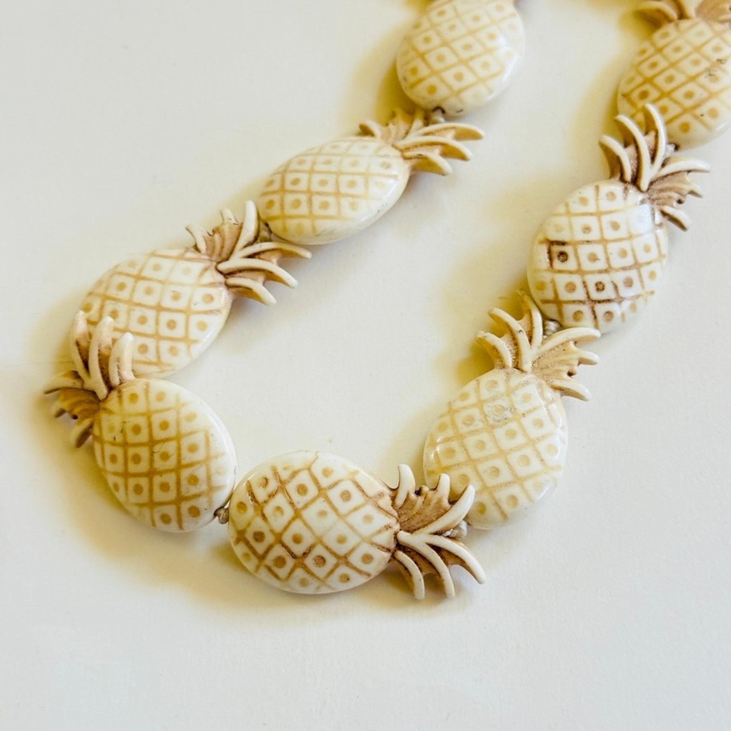 Anthropologie pineapple Necklace Cotton Flashy Howlite Beads Statement Runway