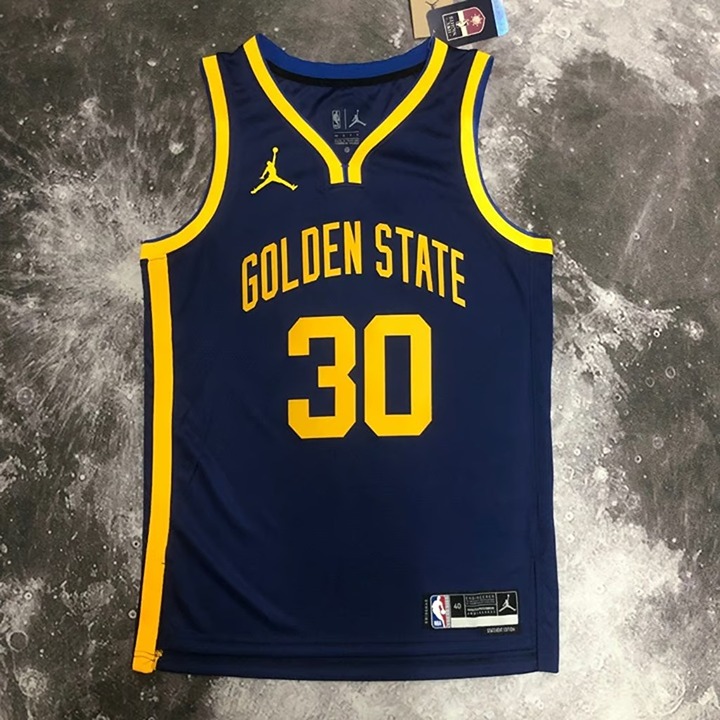 Steph Curry's 23rd season nba Warriors No. 30 basketball uniform (size XL）