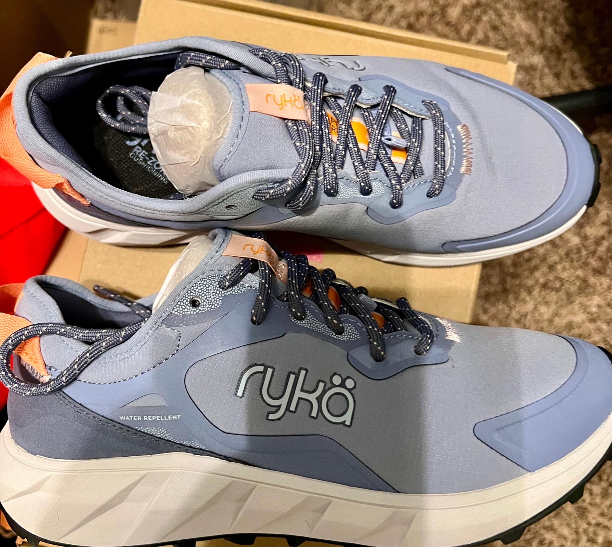 womens hiking sneakers.