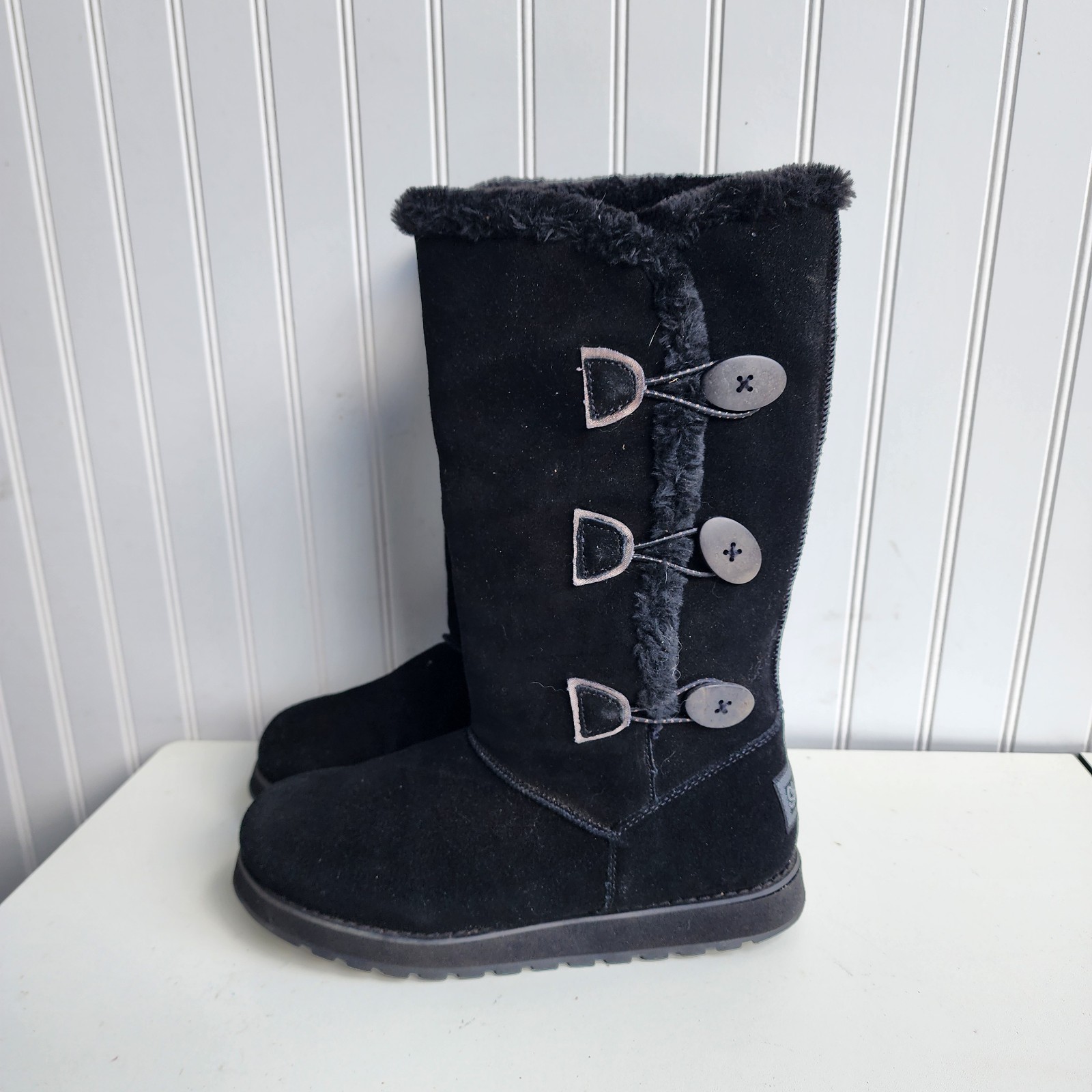 Skechers Black Leather Faux Fur Lined Buttons Tall Boots Shoes Womens Size 8.5