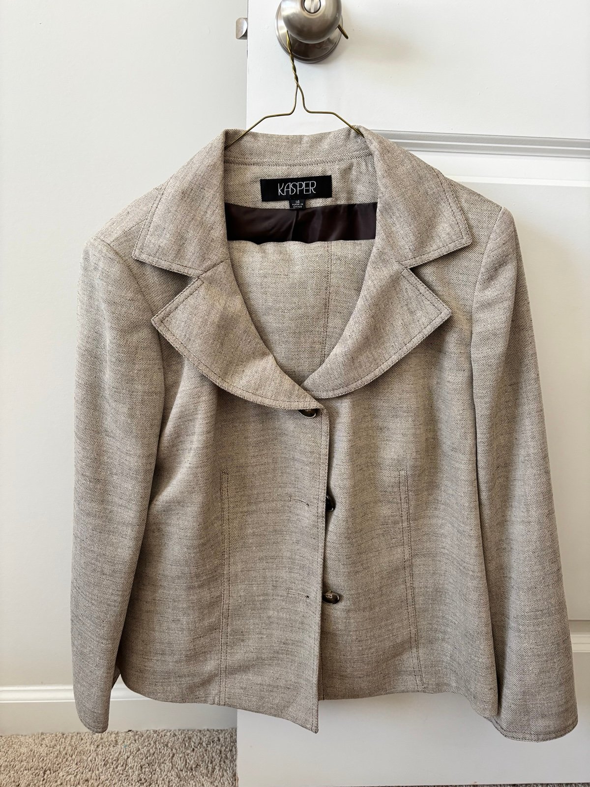 Women’s suit