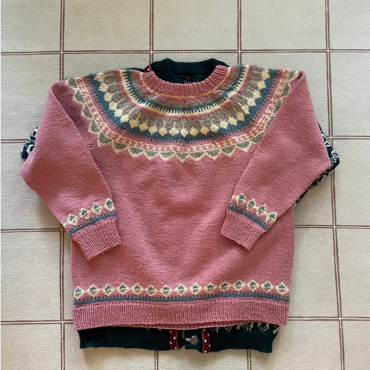 Pink hand made wool knit Nordic sweater made in Norway Women’s Medium/Large