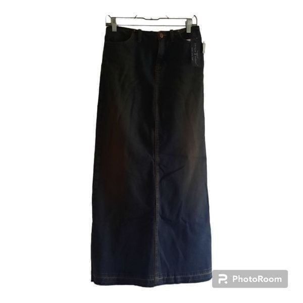 Sergio Valente Maxi Fray Hem Dark Wash Denim Skirt