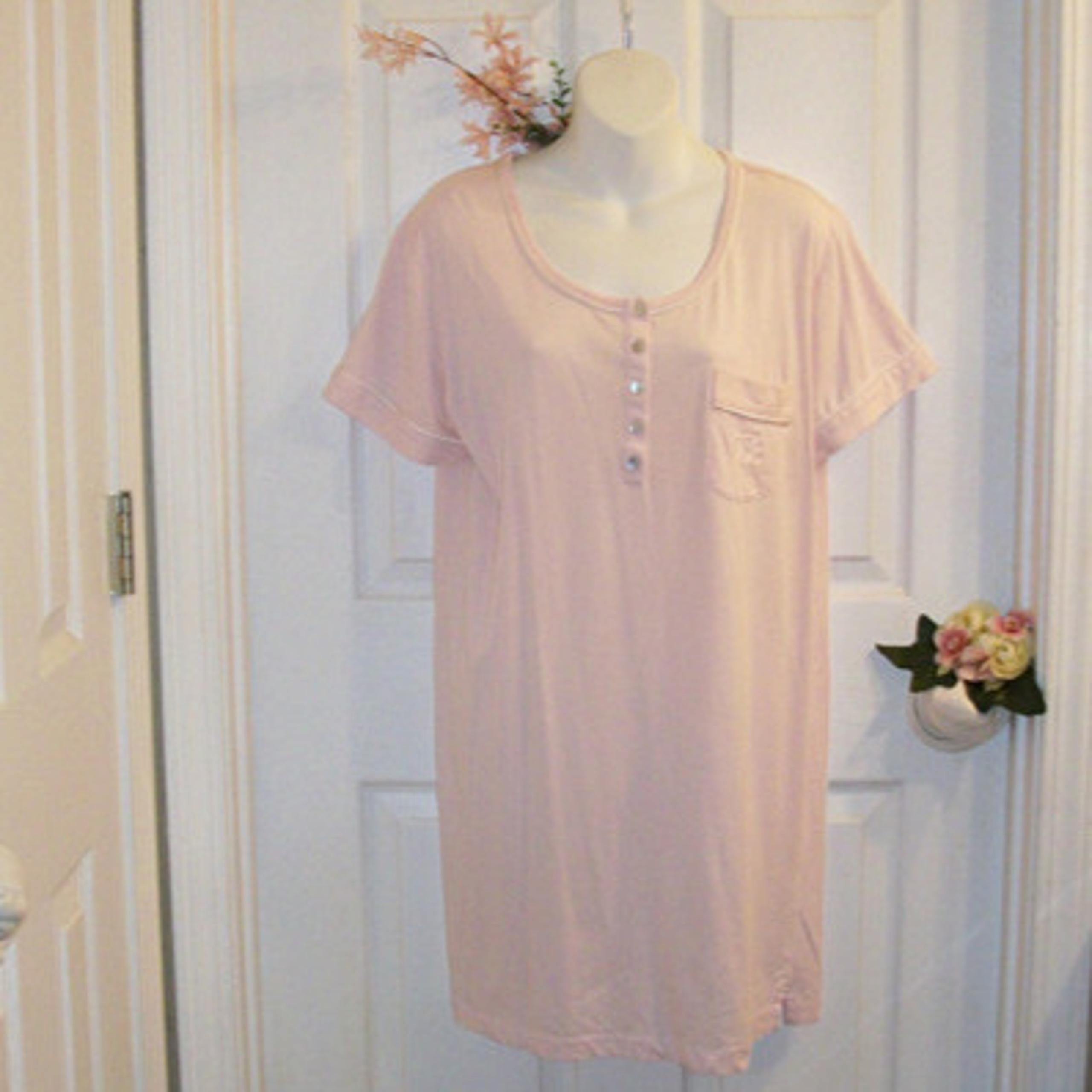 CABERNET Sleep Shirt Nightgown Size M Pale Pink w/White Piping Soft 100% Cotton