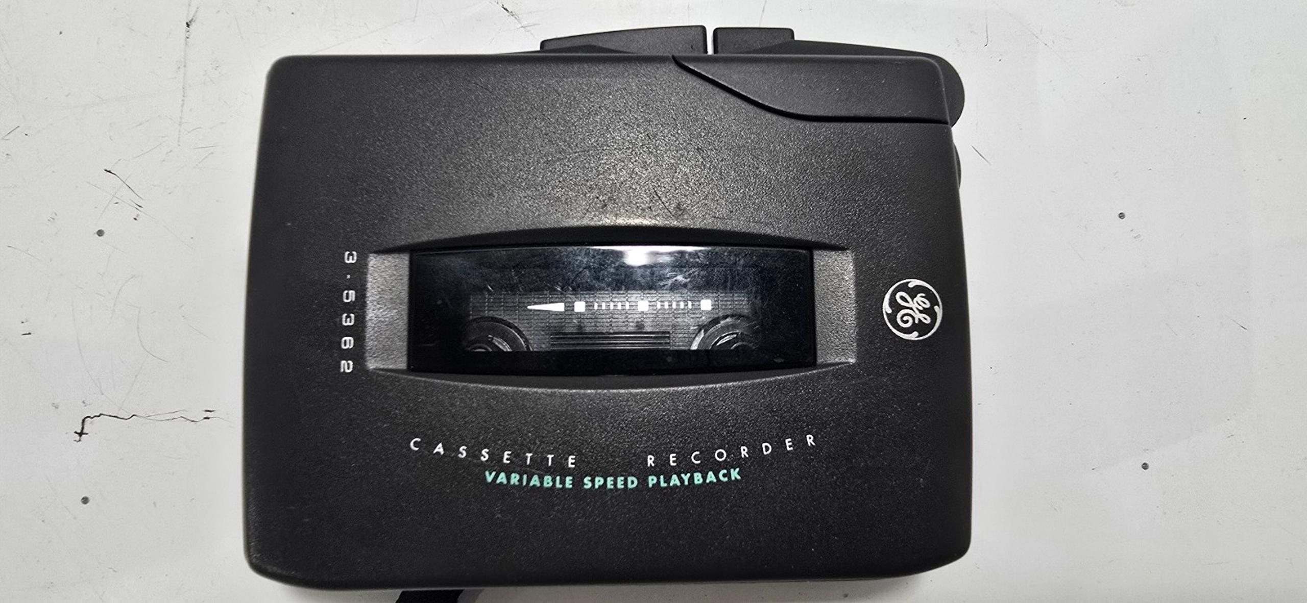 GE 3-5362a Cassette Recorder Variable Speed Playback AVR with built in Speaker