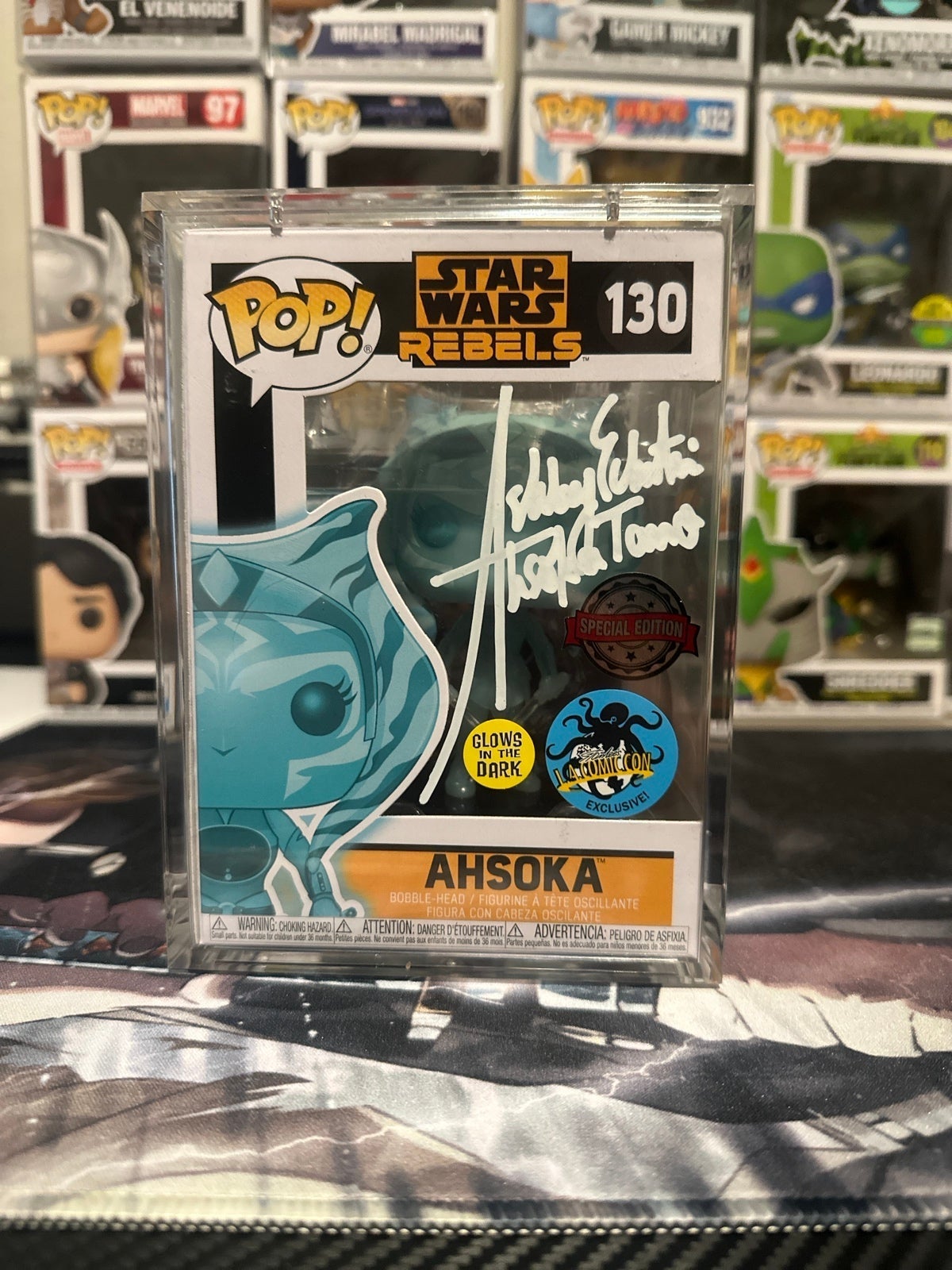 Ahsoka Tano- Rebels Holo Autographed & Shadow custom !