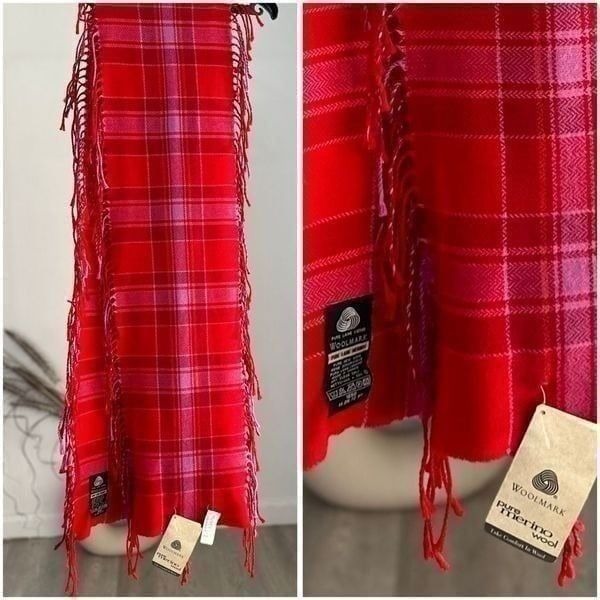 Woolmark NWT Pure Merino Wool Fringed Scarf
