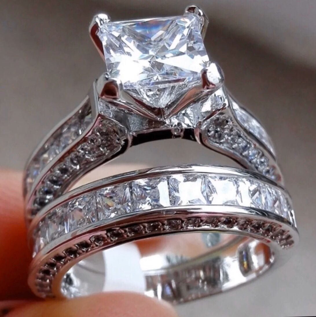 ✨Princess Ring Set✨Size: 5✨