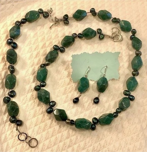 Dark Green Chalcedony Gemstone and Sterling Silver Set