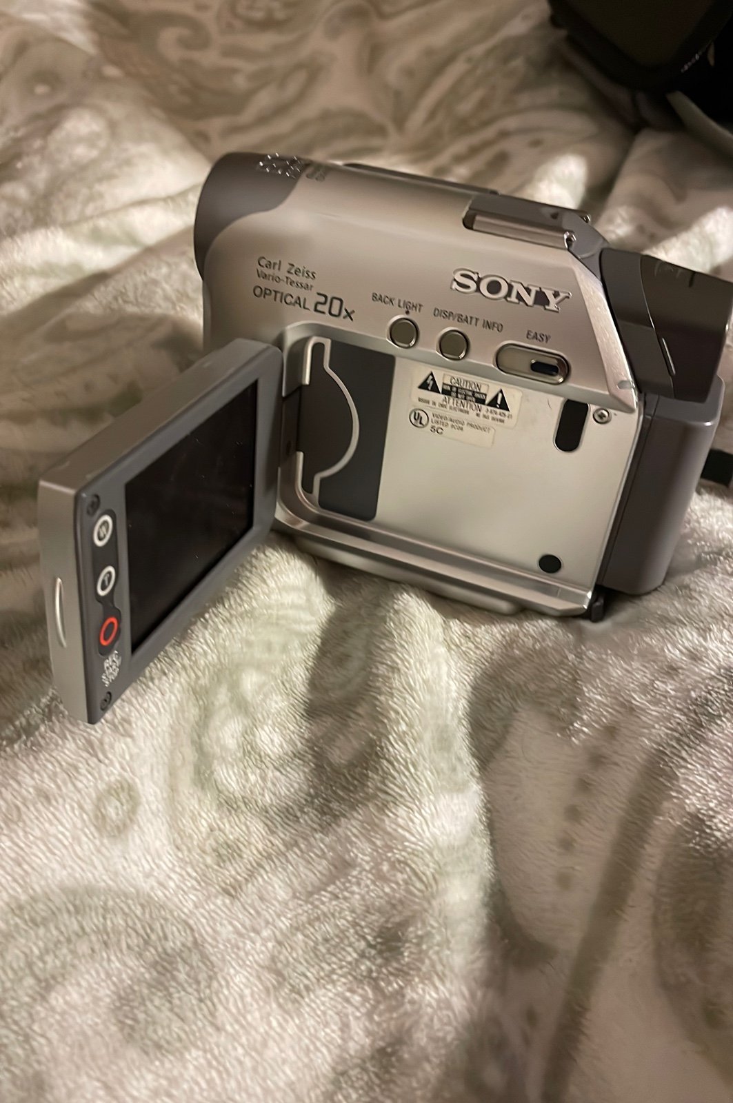 Handheld camera