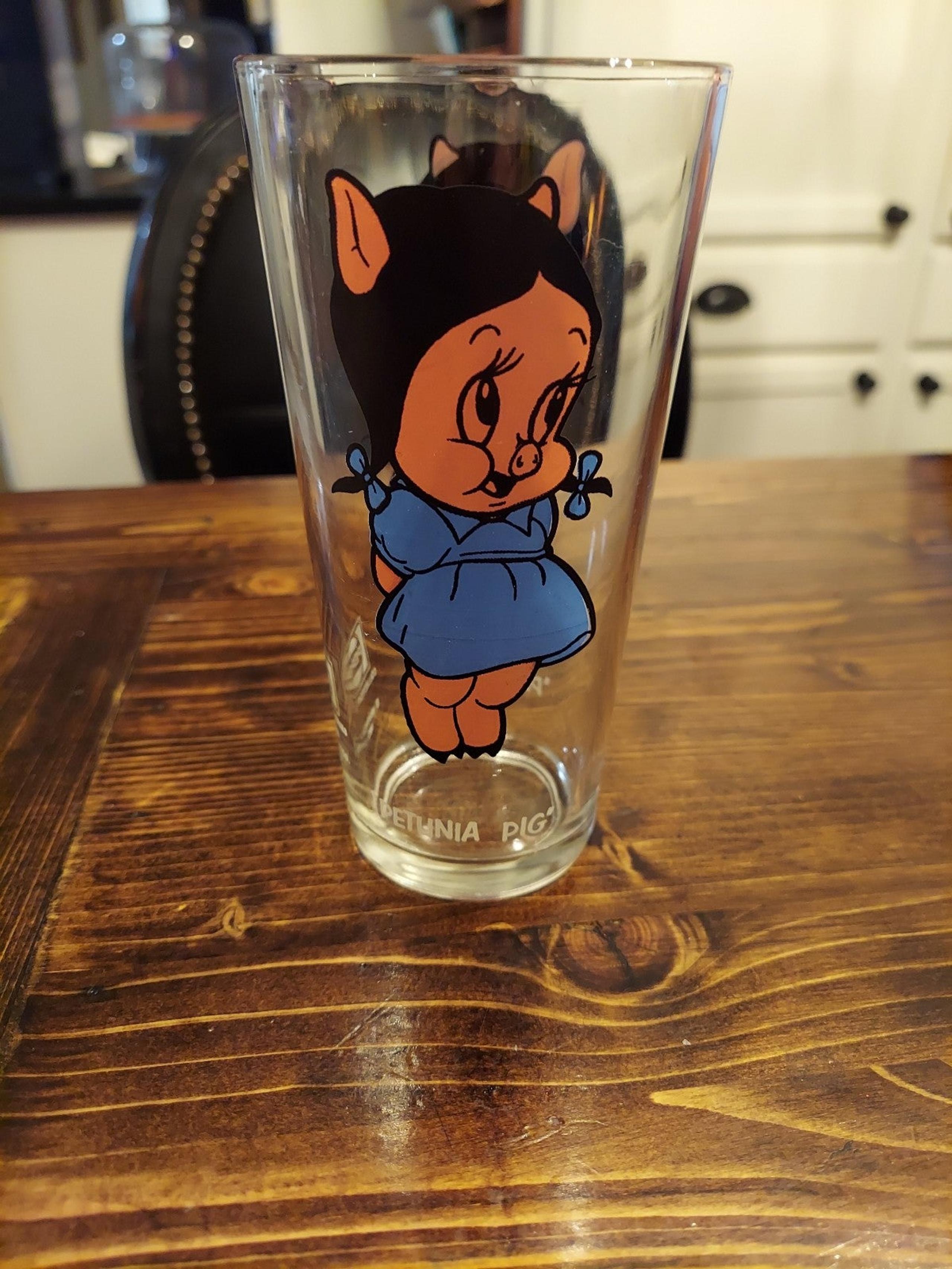 Collectible 1973 Warner Bros Pepsi Petunia Pig Drinking Glass