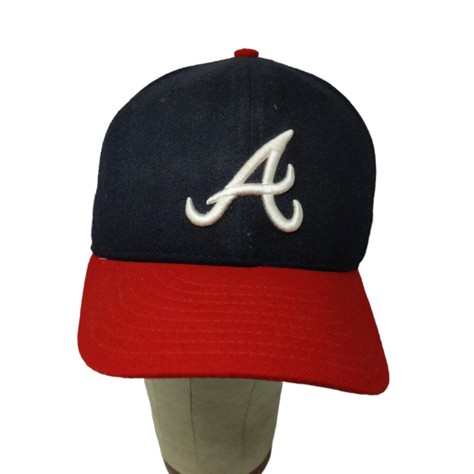 Vintage New Era 59Fifty MLB Atlanta Braves Fitted Hat Size 7 Embroidered Logo