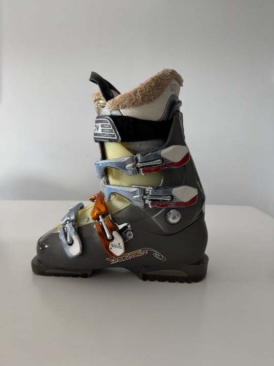 Salomon Performa 8 Ski Boots Womens Dh Ski Boot Grey 240 Mp, Size 25 / 8-8.5