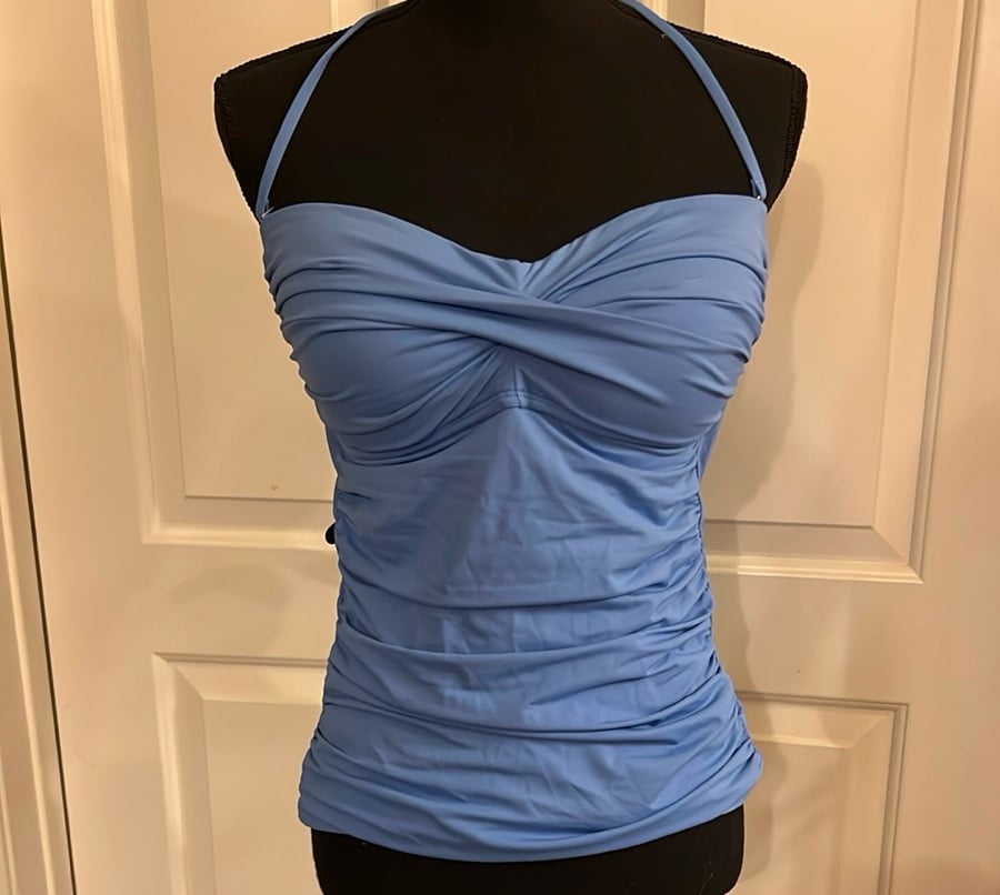 Beautiful La Blanca Swim top