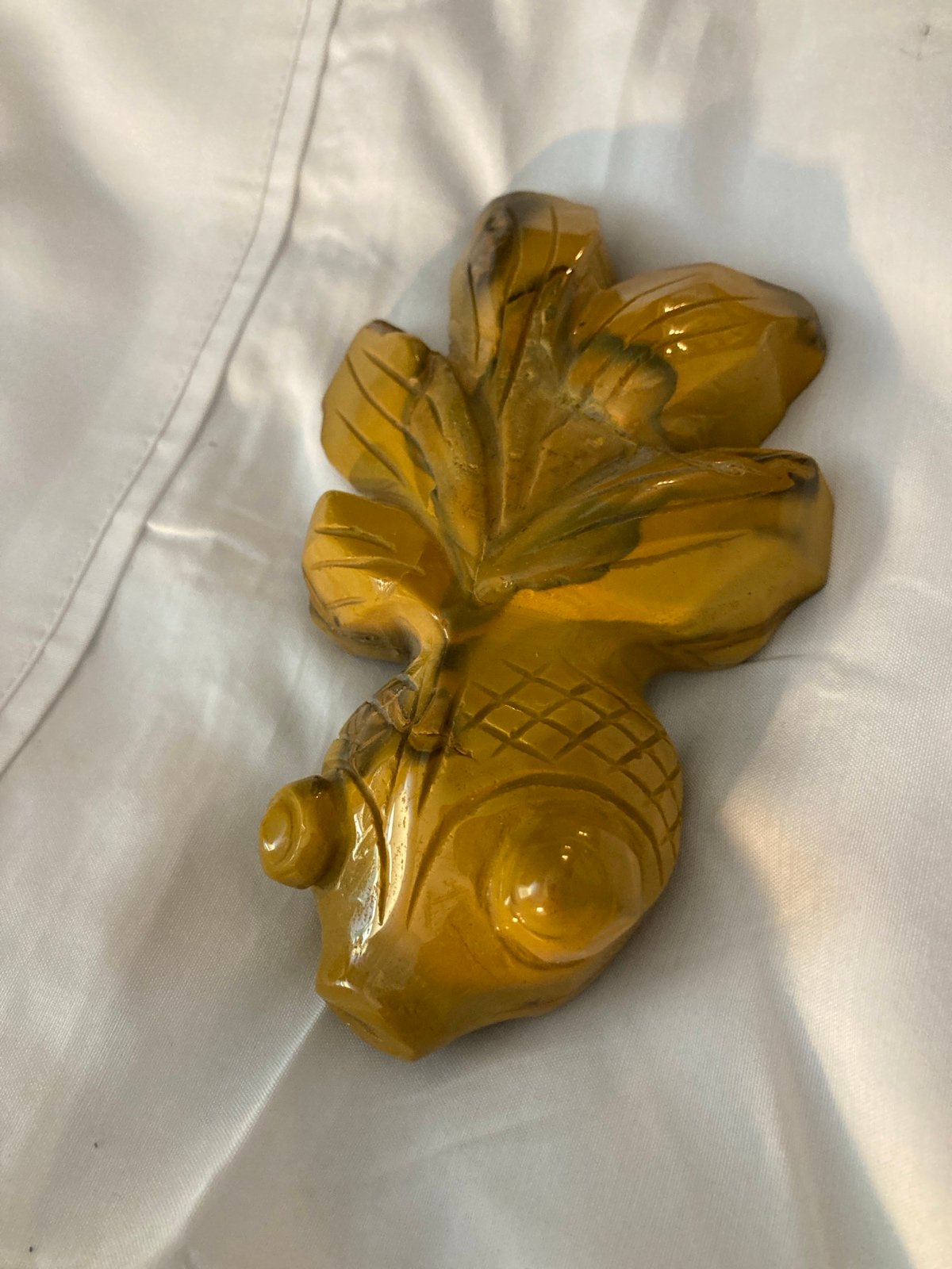 Mookaite Goldfish. NWOT Weight .0375 kg. Excellent details and coloring.