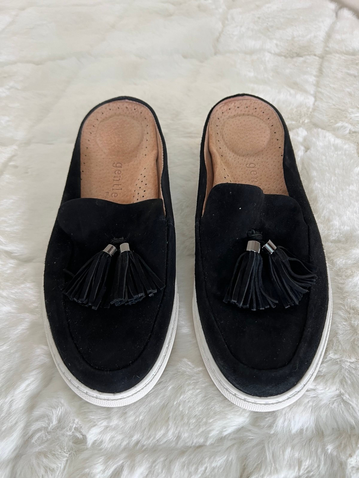 Gentle Souls by Kenneth Cole Women's Rory Mule Size 6