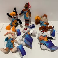 Warner Bros Bugs Bunny Action Figures Mercari Warner Bros Bugs Bunny Action Figures Mercari