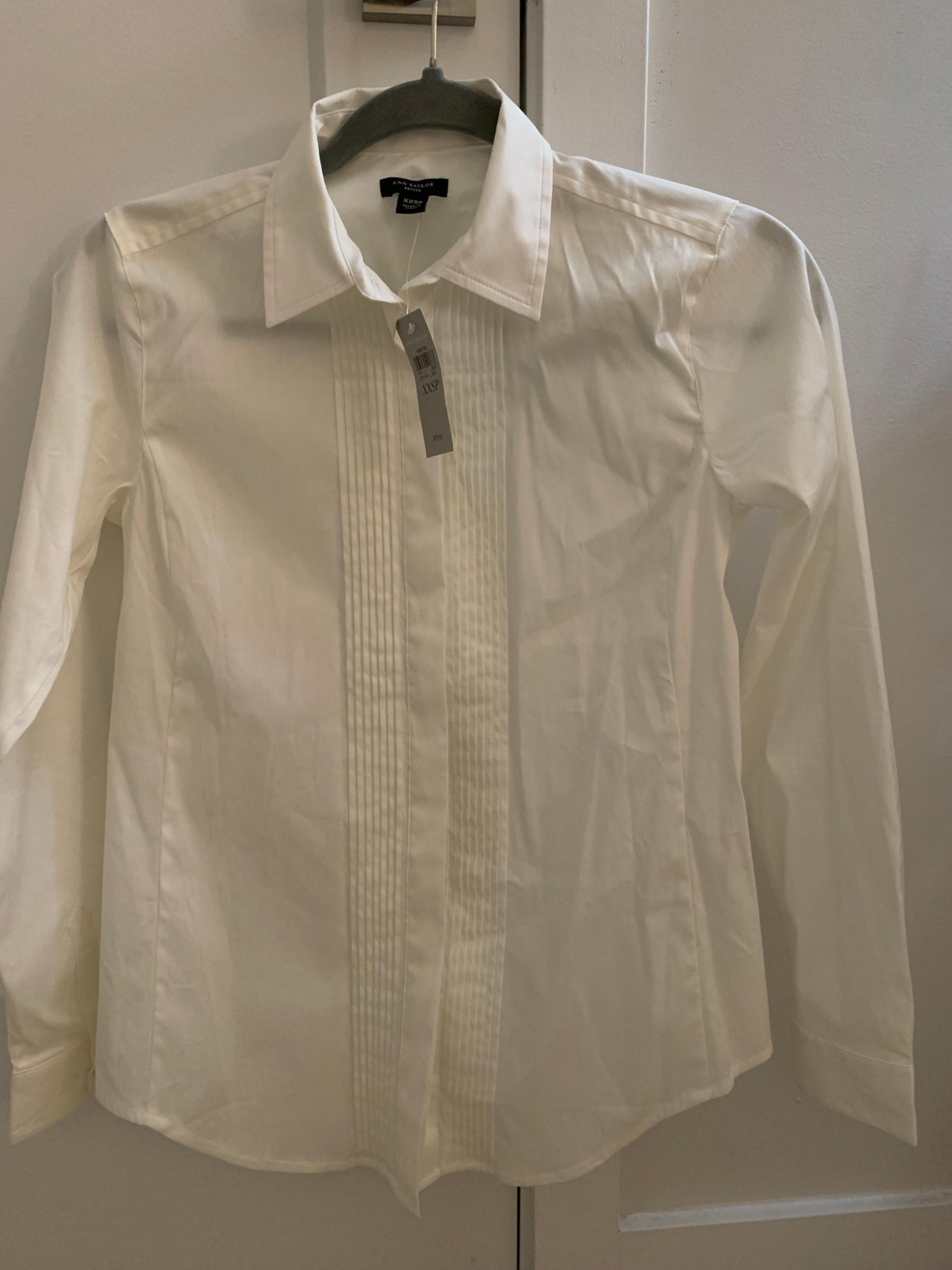 Ann Taylor White Long Sleeve Button Down Top 4 perfect Shirt for women size XXSP