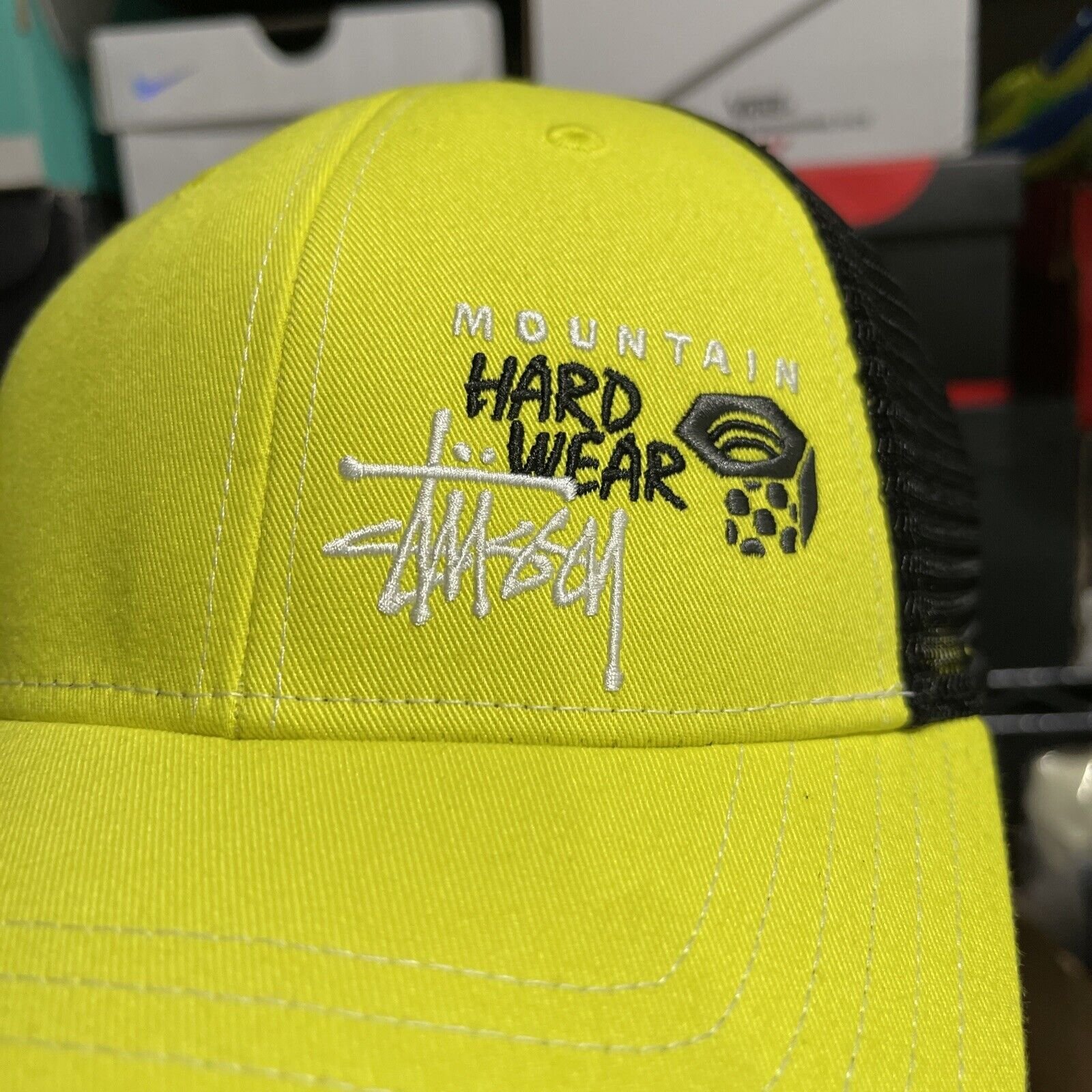 ☆送料無料☆ Stussy x Mountain Hardwear Trucker Cap ☆ Stüssy x Mountain Hardware • Trucker Hat • Flashlight Green