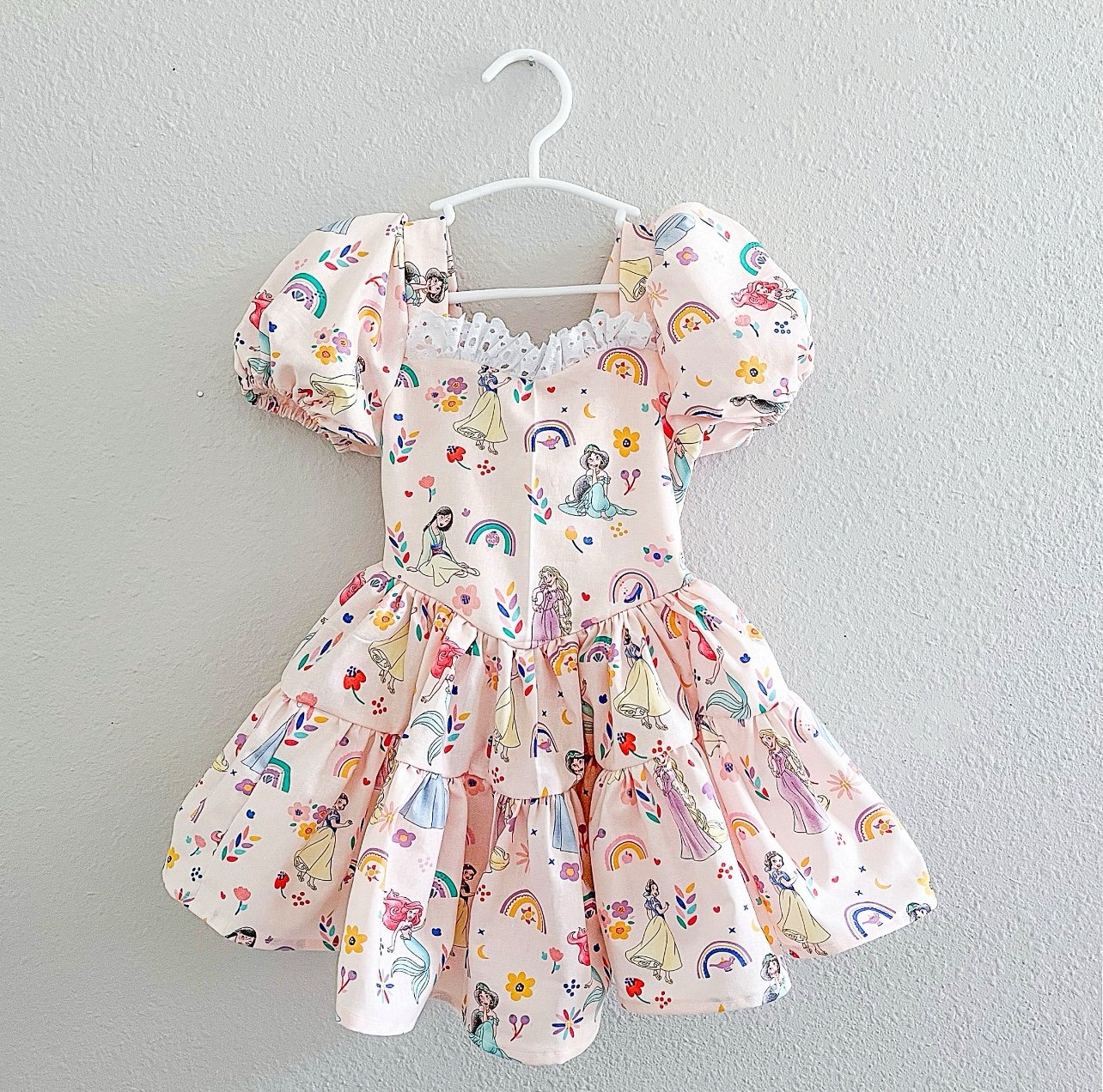 Perfect disney dress (size 8/9)