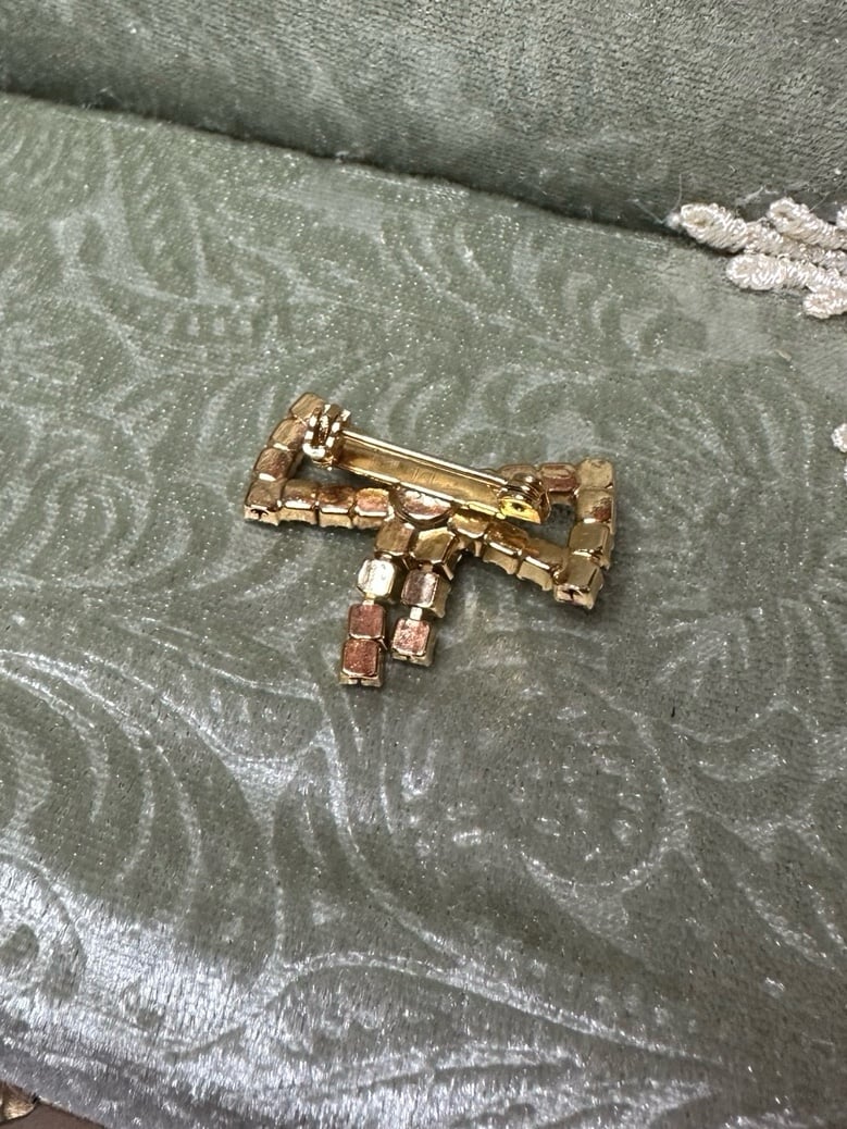 Vintage Brooch
