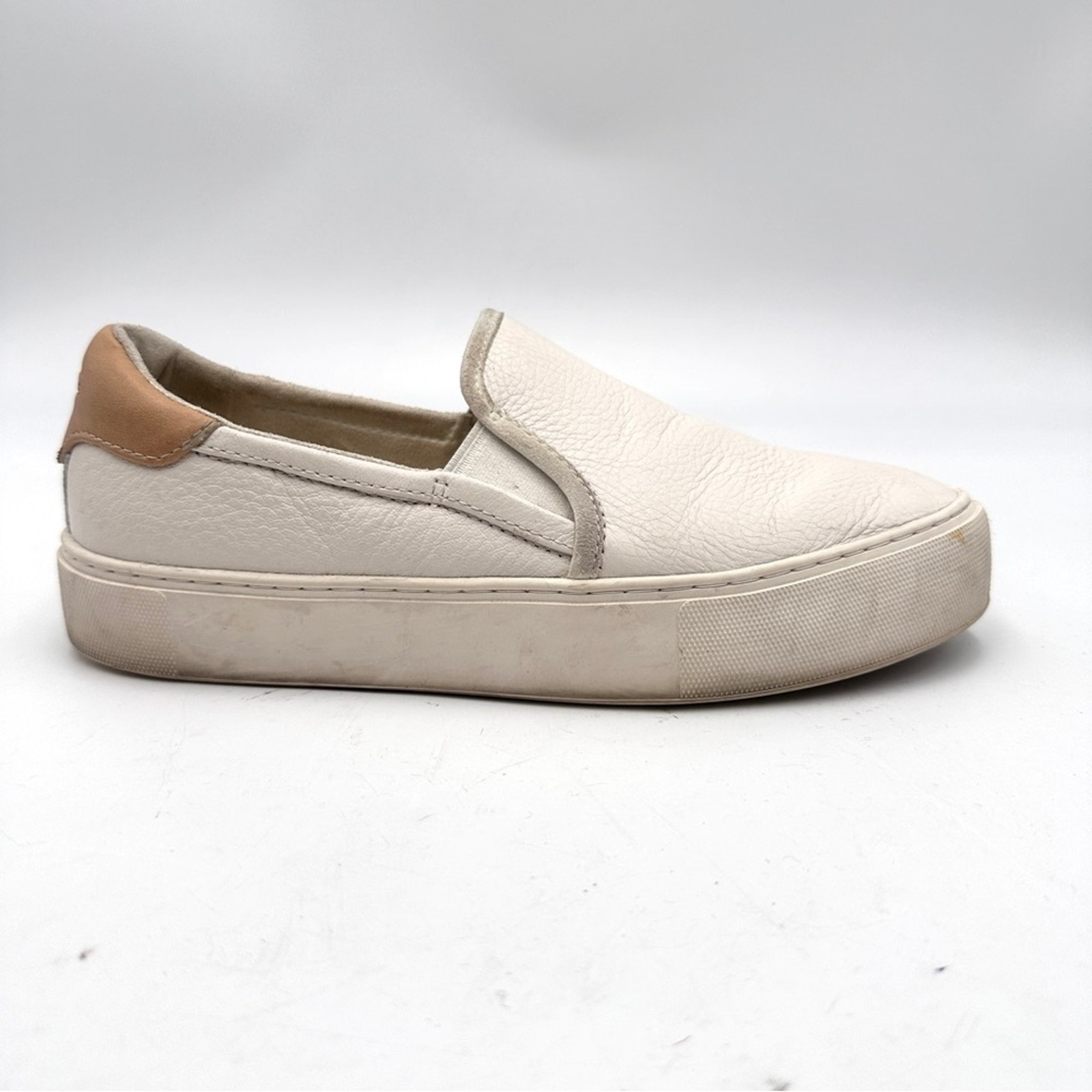 UGG women's Cahlvan Slip On white leather sneakers - SIZE 6.5
