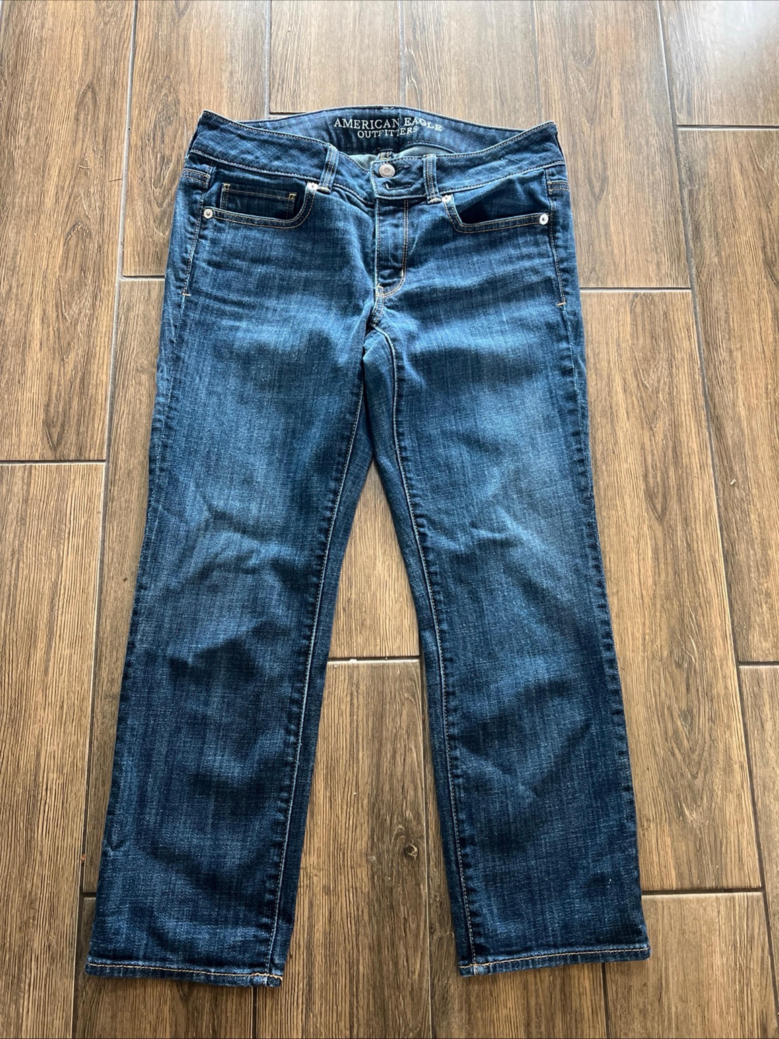 American Eagle Artist Crop Jeans Women's 6 Mid Rise Dark Wash Cropped Denim
