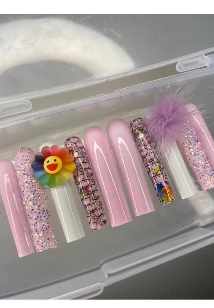 Press on nails set