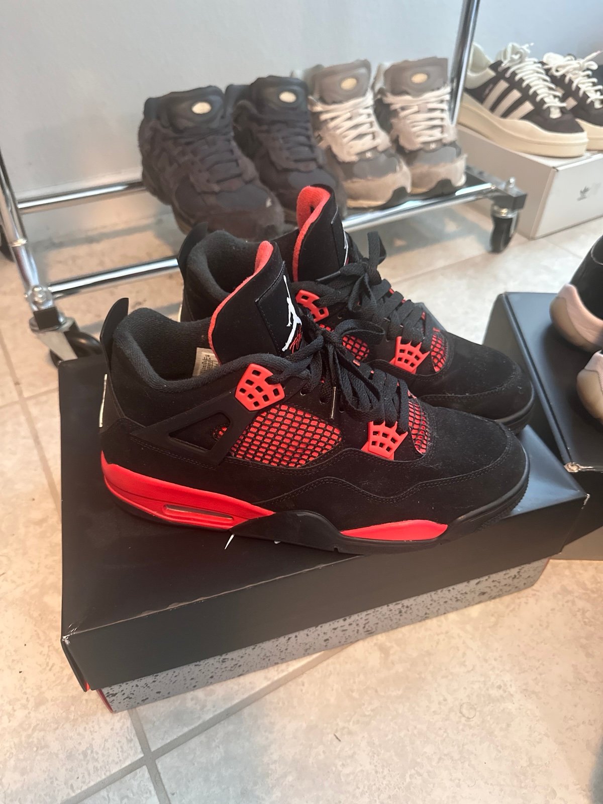 Jordan 4 Red Thunder