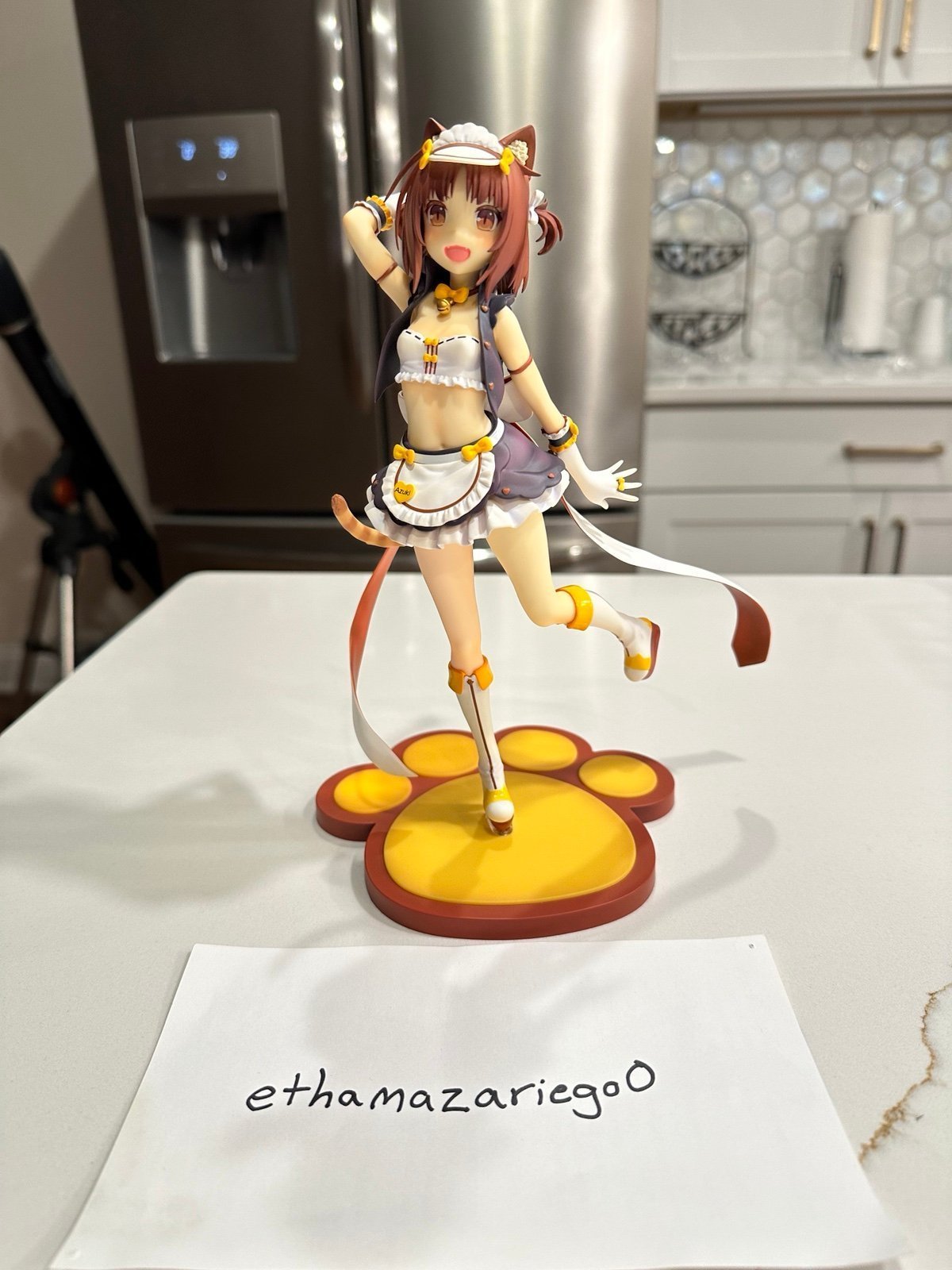 Nekopara Azuki Race Queen Ver. 1/7 Scale Figure