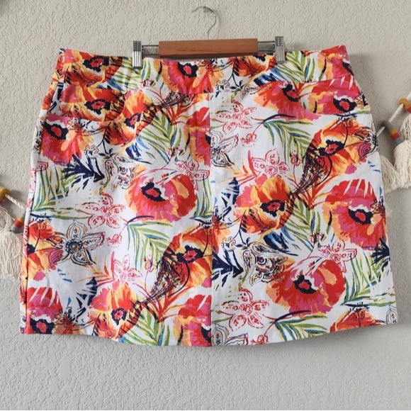 Soft Surroundings Slimsation Abstract Floral Shaping Skort Yoga Casual NWT 2x