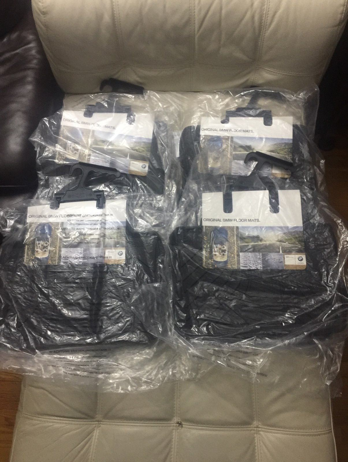 BMW Mats For 3 Series F/R Bundle of 2set