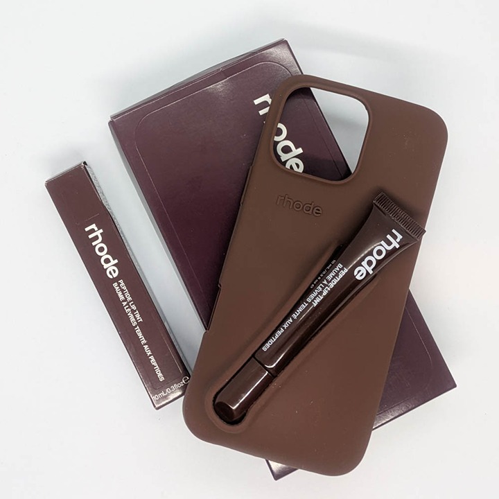 ⭐❣️ Rhode Espresso Iphone 16 Pro Max Case Cover Lip Case