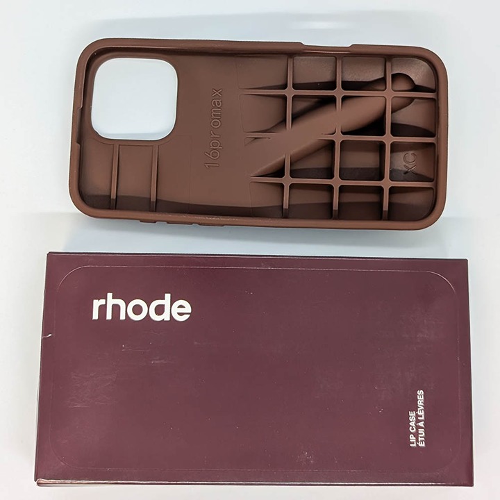 ⭐❣️ Rhode Espresso Iphone 16 Pro Max Case Cover Lip Case