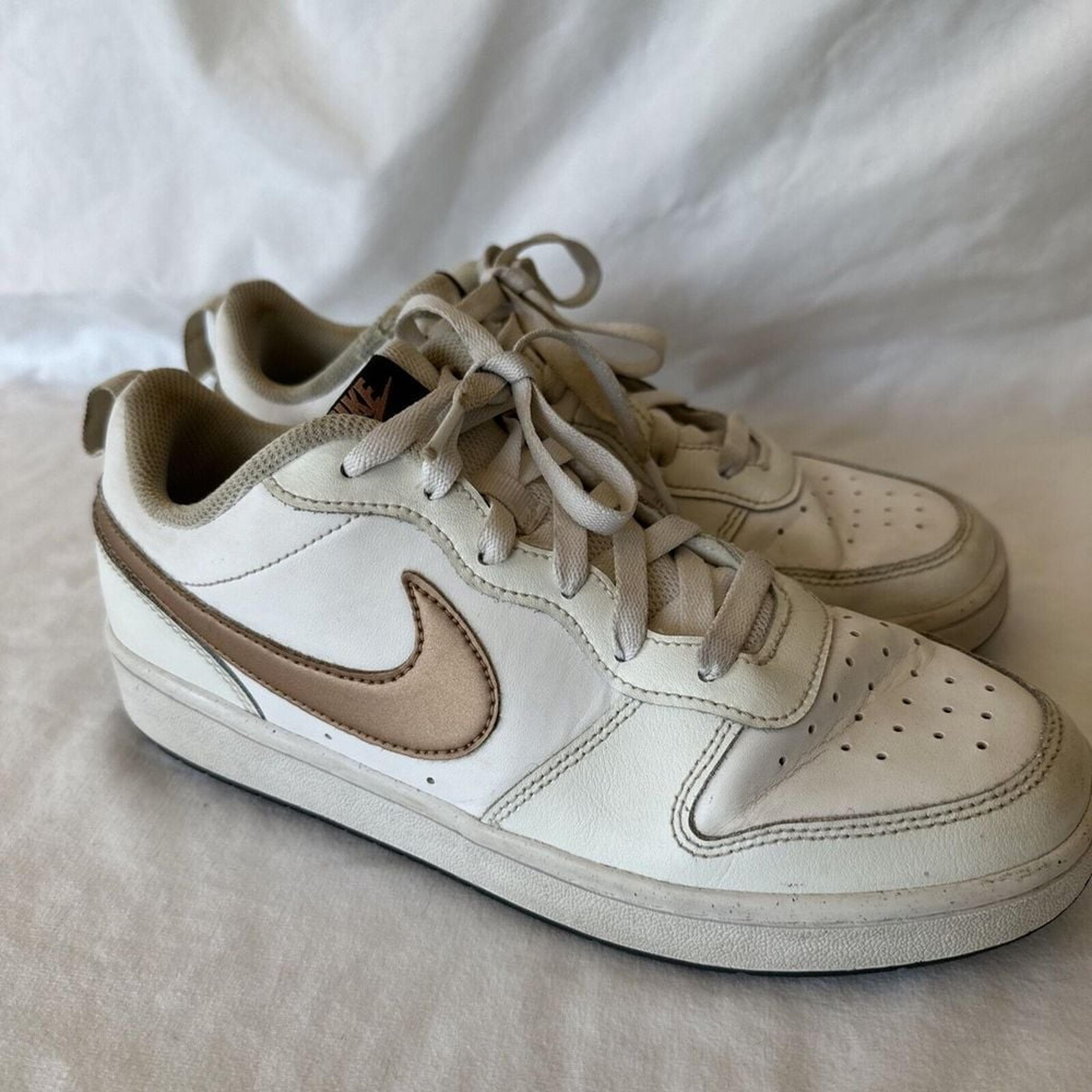 Nike Court Borough Low 2 Youth 7 Shoes BQ5448-116 White with Bronze Casual