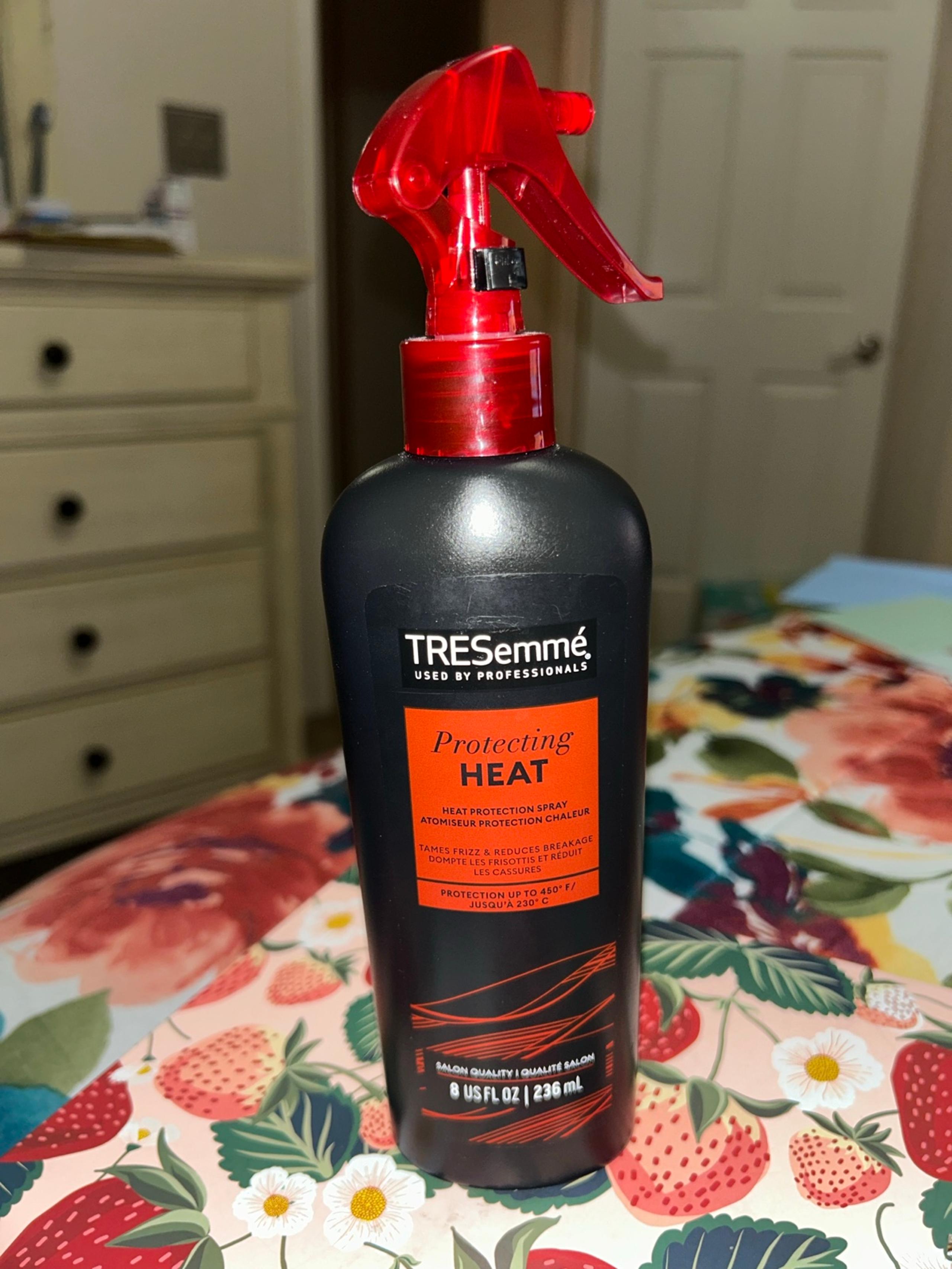 Tresemmé heat protecting spray