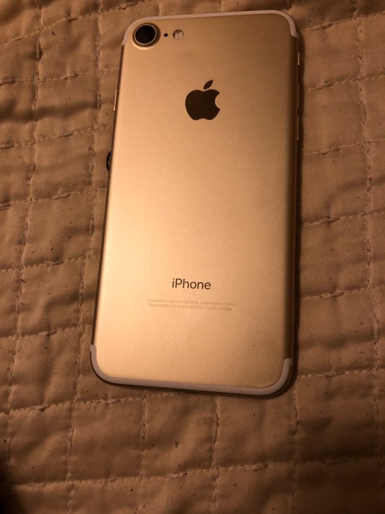 iPhone 7 Gold
