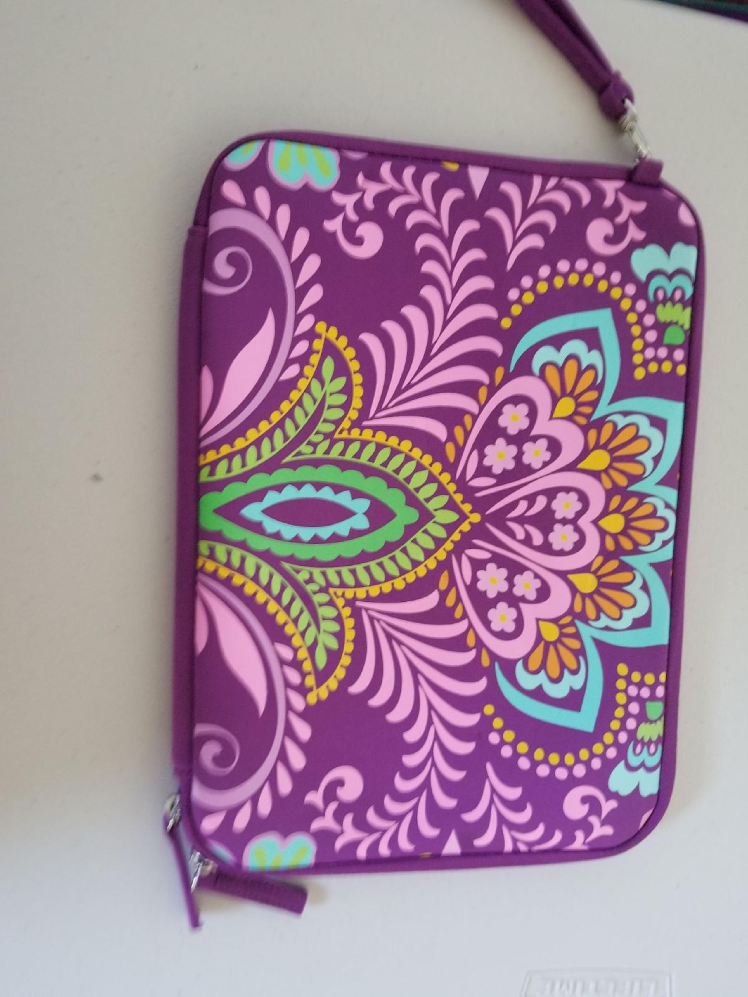 Barnes & Nobles Tablet Case