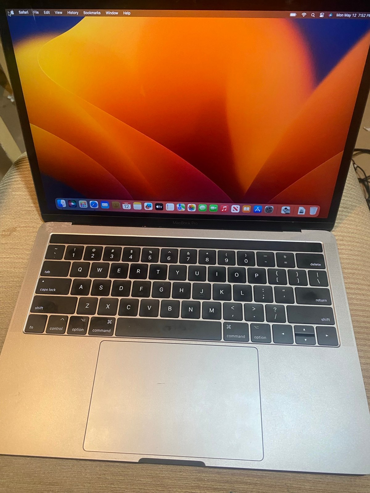 MacBook Pro 13” Touchbar 256SSD MacOS Ventura great!!!