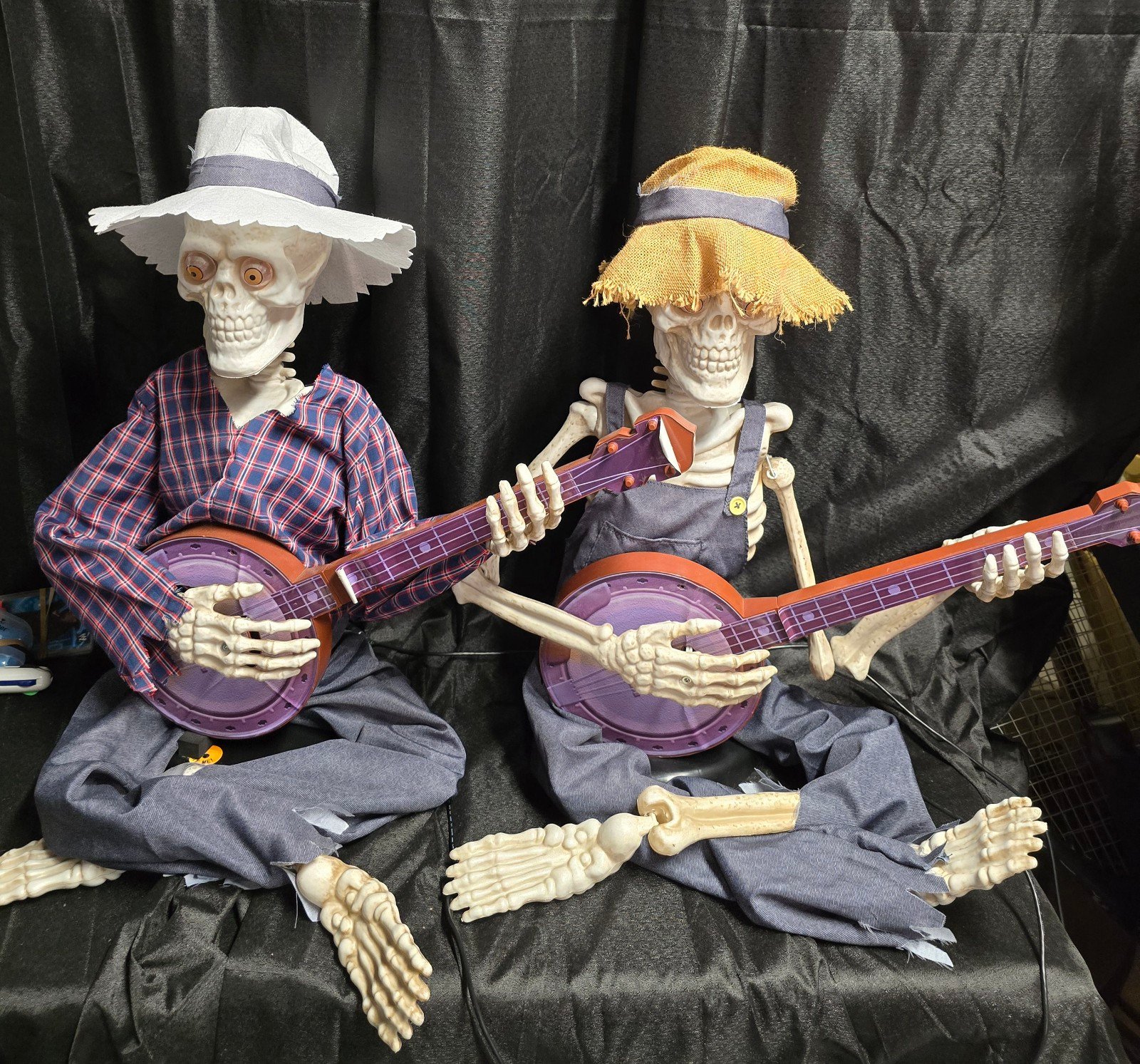 Gerson International Tabletop Talking Lighted Skeleton Animatronic (2-Pack)