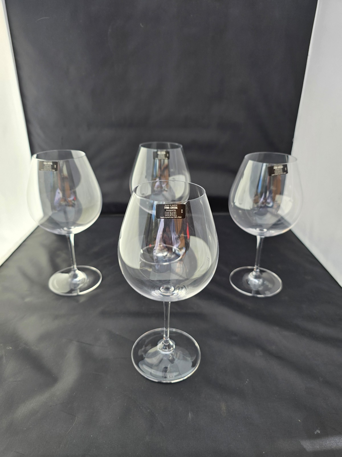 Lot Of 4 NWOB Riedel Vinum Burgundy/Pinot Noir Tyrol Crystal Glasses