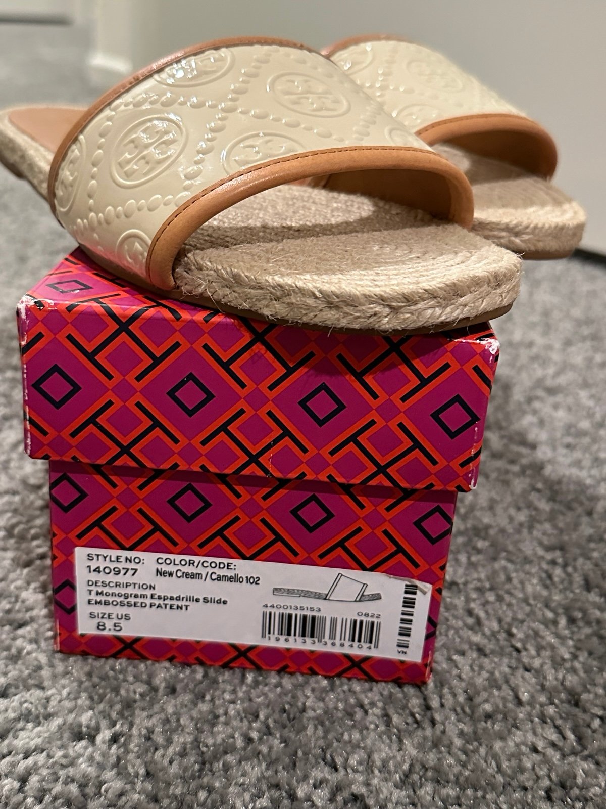 New Tory Burch Leather espadrille embossed slides size 8.5