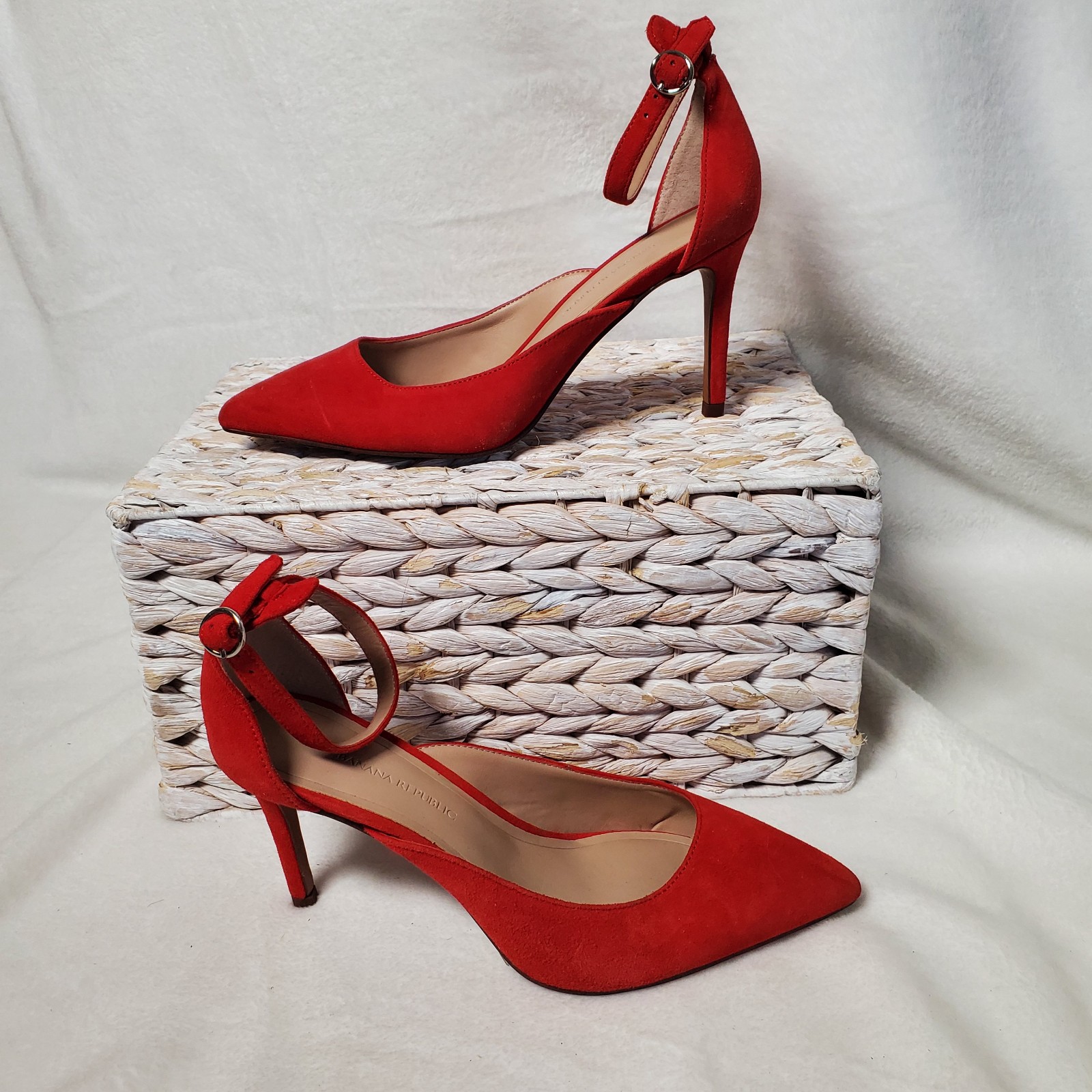 Banana Republic Red Suede Pumps Ankle Strap Buckle Cutout Detail NWT Size 6