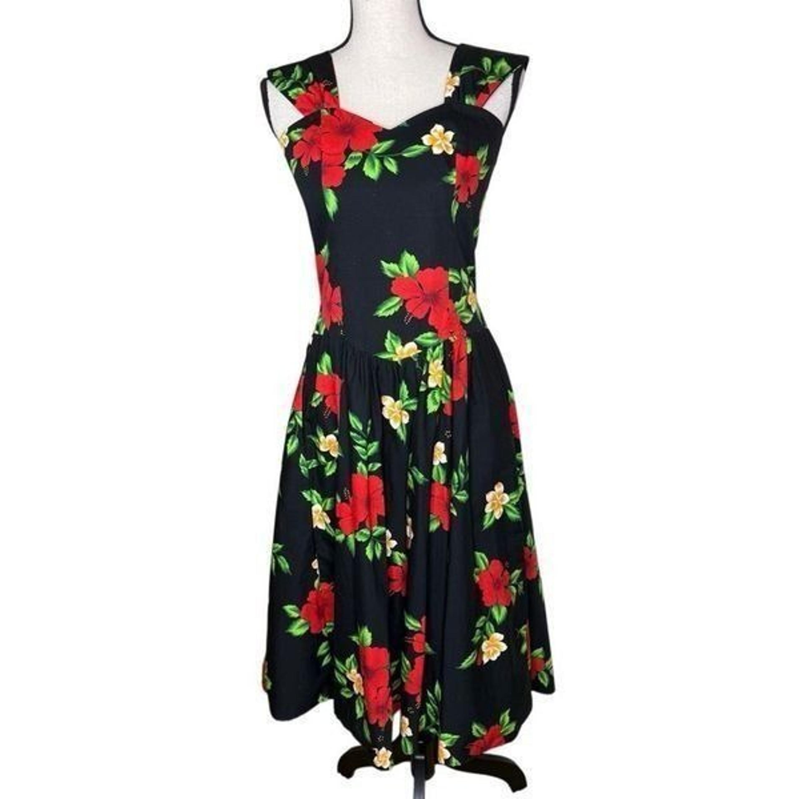 Vintage Royal Creations Blk & Red Hibiscus Fit & Flr Dress Sz M 50’s, Tropical