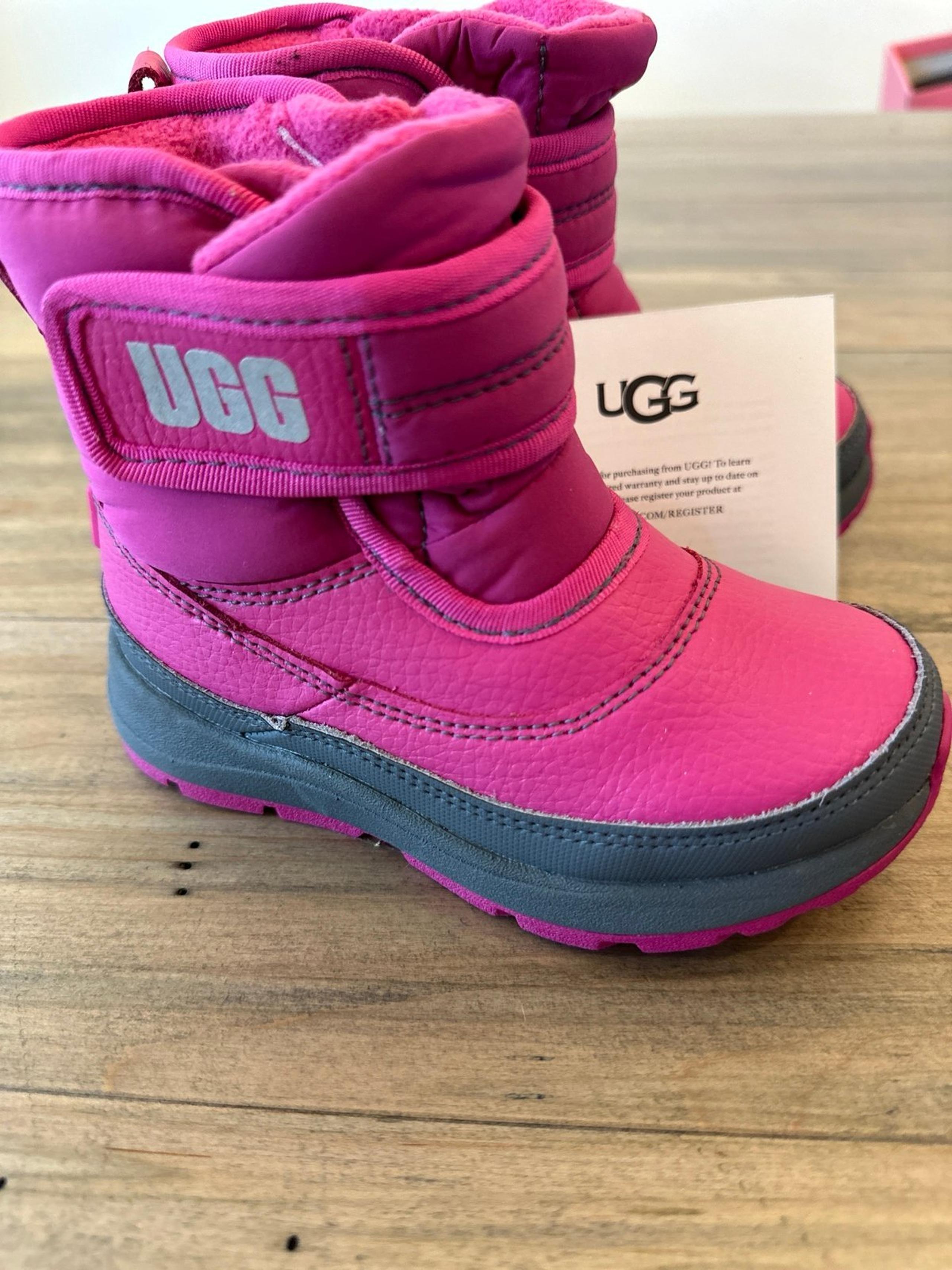 Ugg Australia girls boots size 8.